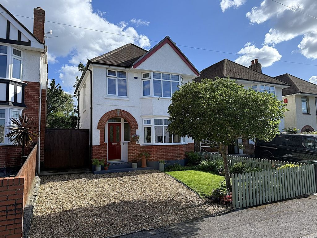 Property photo 1 of 29