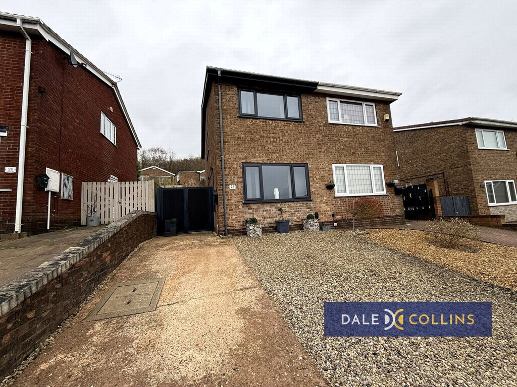 Property photo 1 of 16 Photo 13