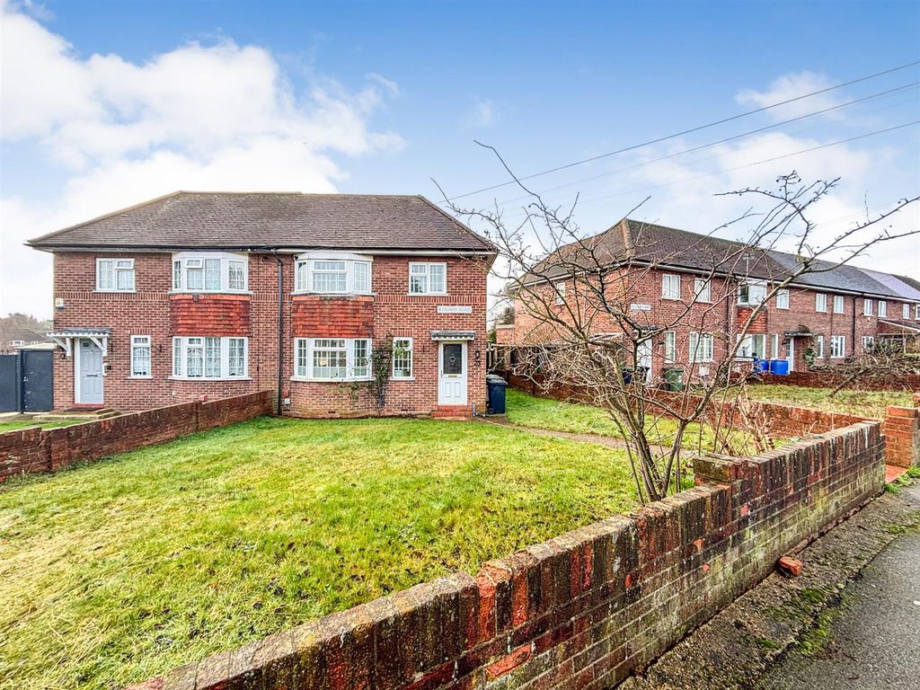 Property photo 1 of 16 Front