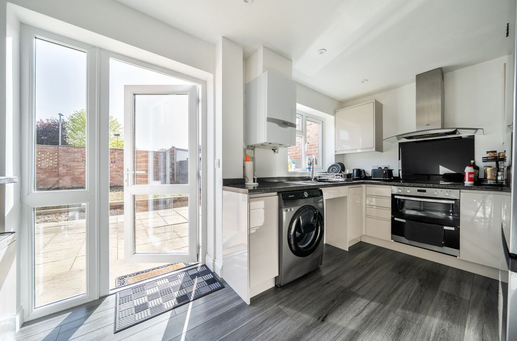 Property photo 2 of 24 1439743-12-69d67c...