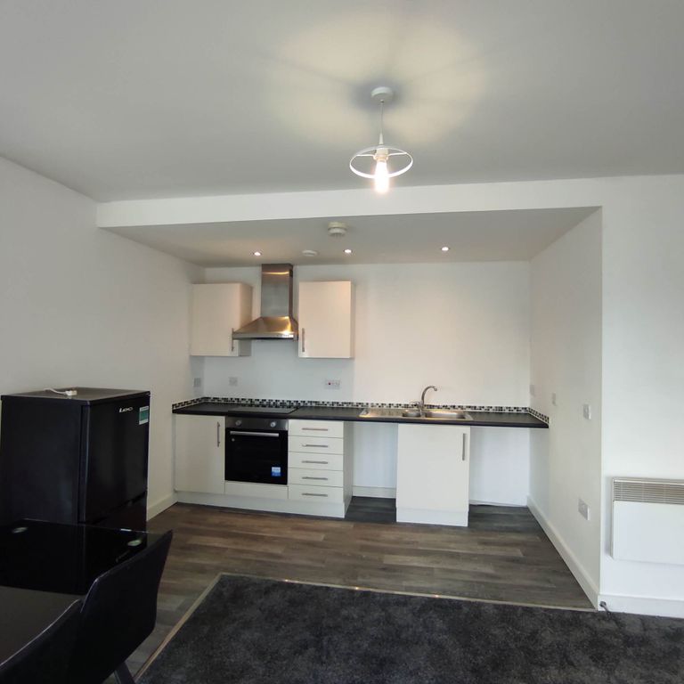 Property photo 2 of 6