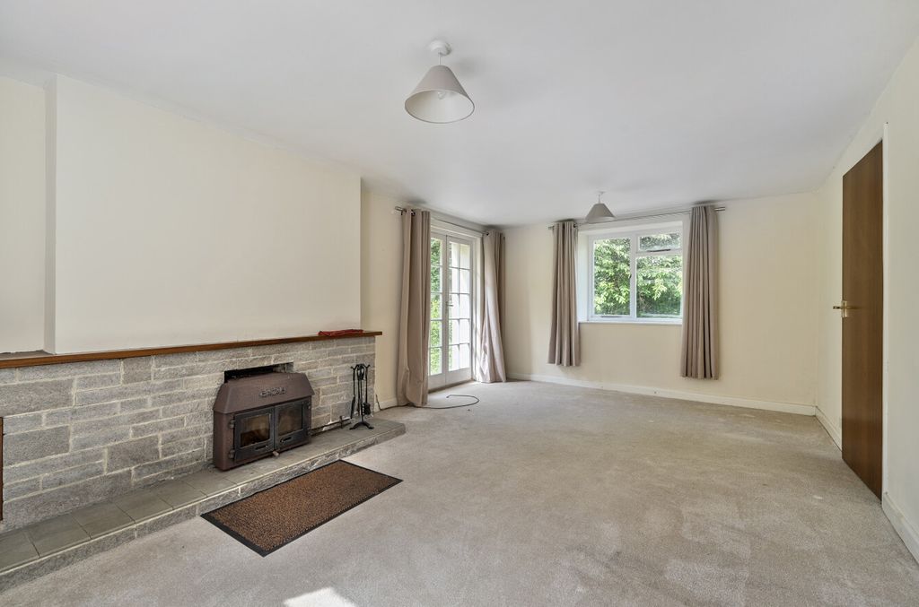 Property photo 3 of 40 1306874-31-684B10...
