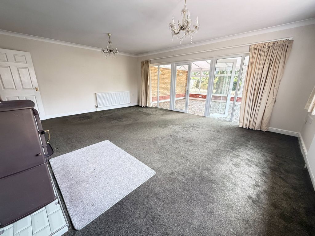 Property photo 2 of 23