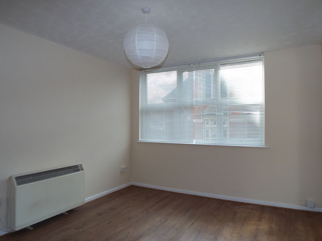 Property photo 2 of 6