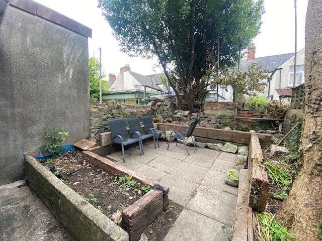 Property photo 2 of 13 Garden