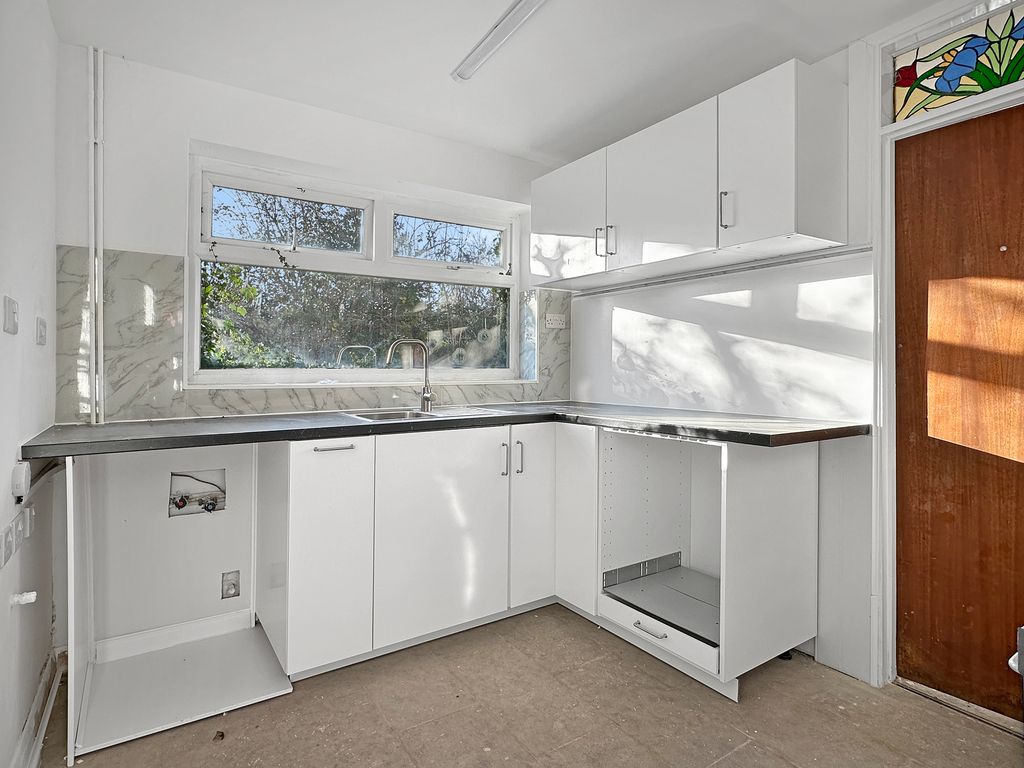 Property photo 2 of 16 Img9