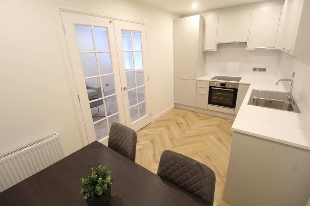 Property photo 2 of 7 Dining Kitchen