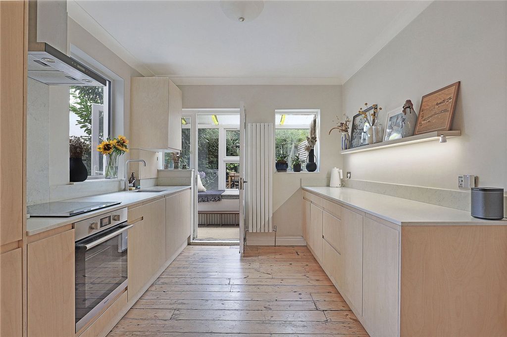 Property photo 2 of 16 Picture No. 51