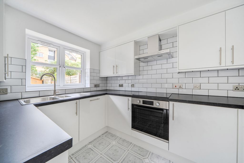 Property photo 2 of 15 1-69Fca8A21A794-1455287-10-69Fc612Aba88A-1