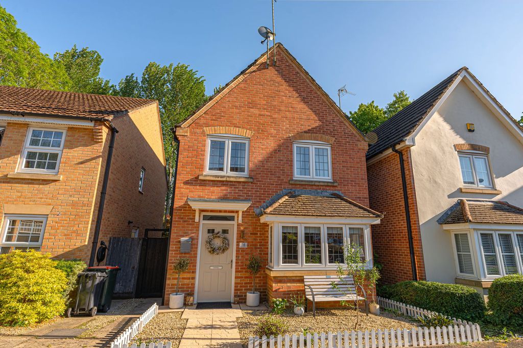 Property photo 1 of 45