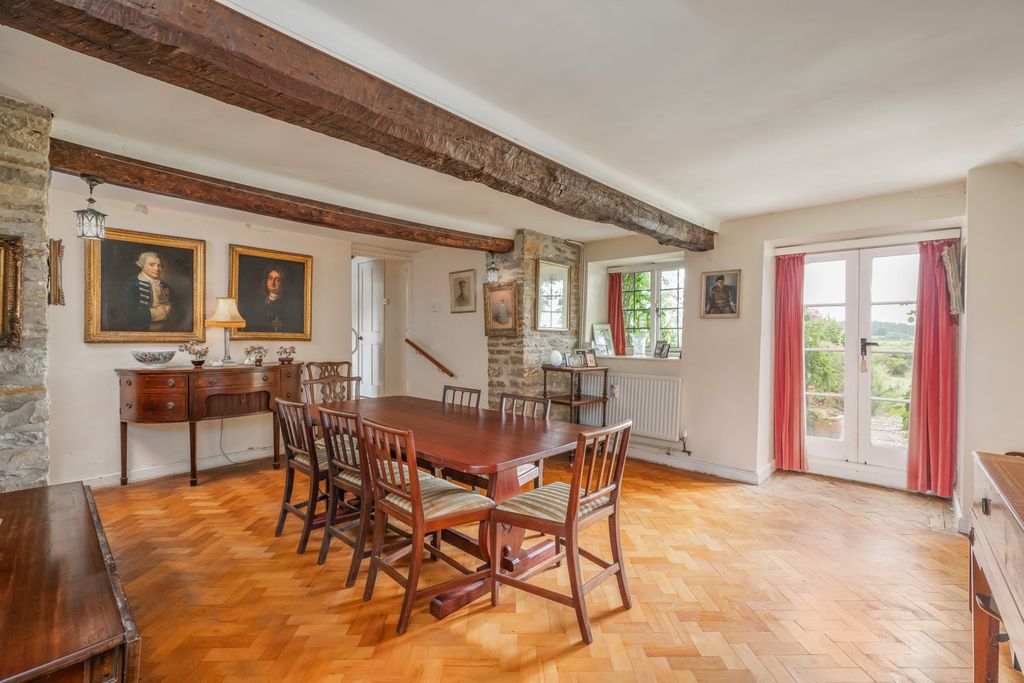 Property photo 2 of 15 Dining Room