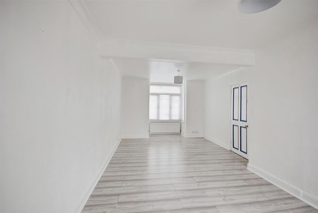 Property photo 2 of 10 4037A312-Dsc_0004-Dsc_0006.Jpg