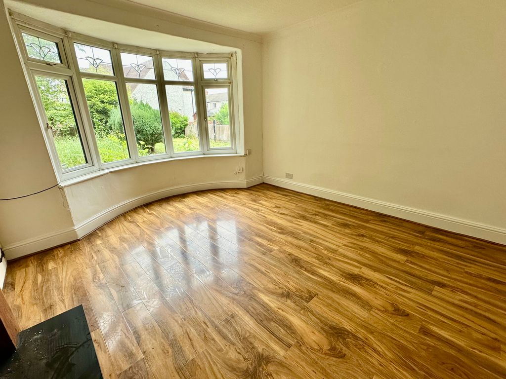 Property photo 1 of 9 Bedroom 1