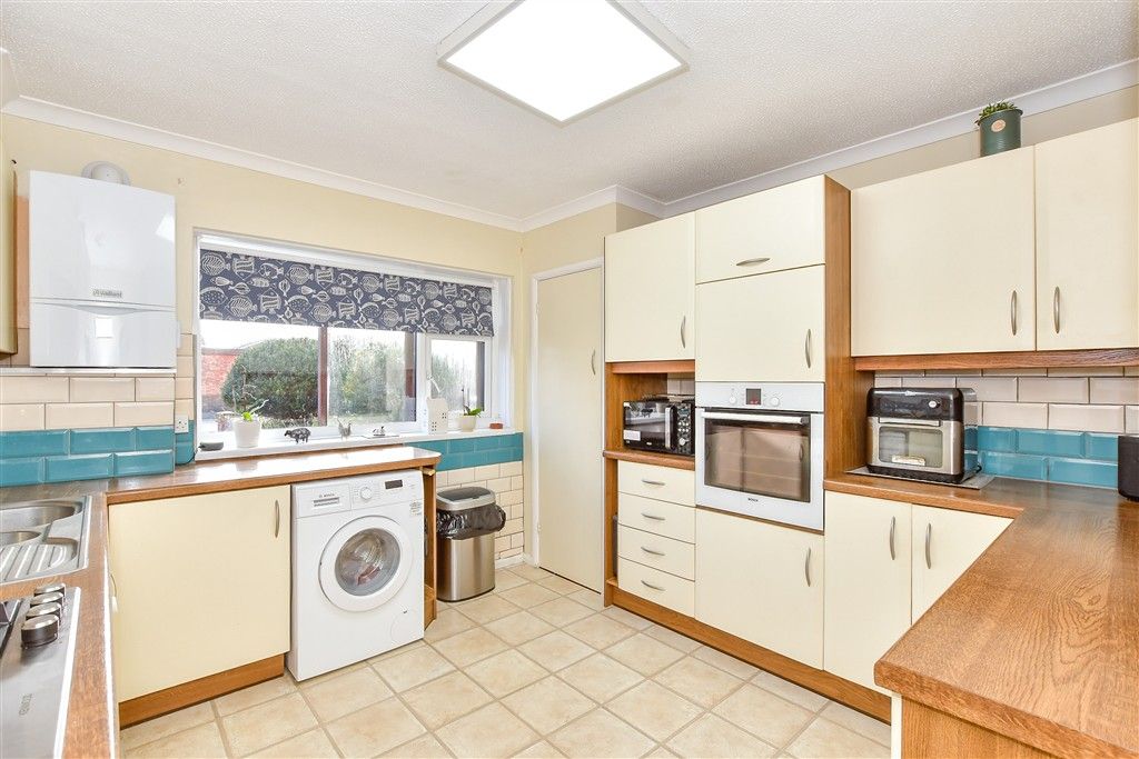 Property photo 2 of 13 Kitchen