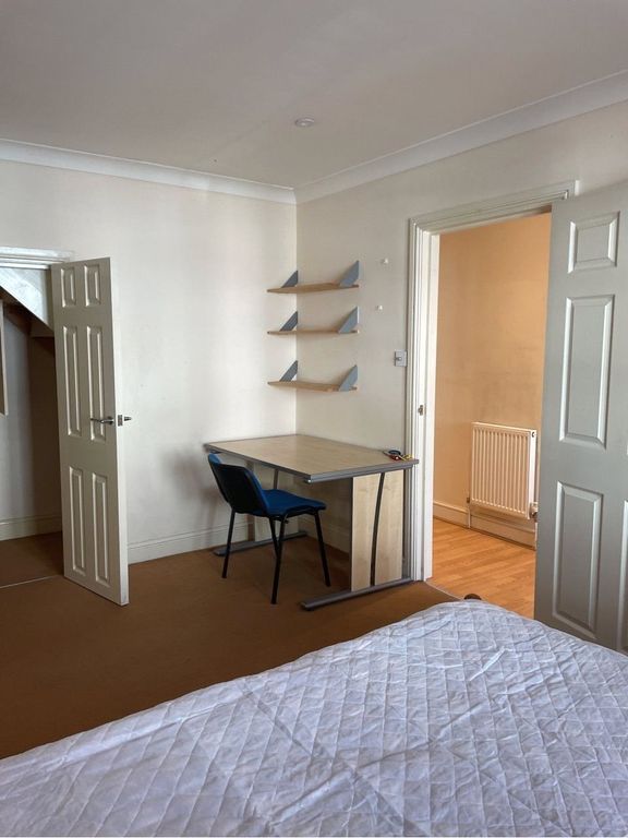 Property photo 3 of 12 Picture No. 05