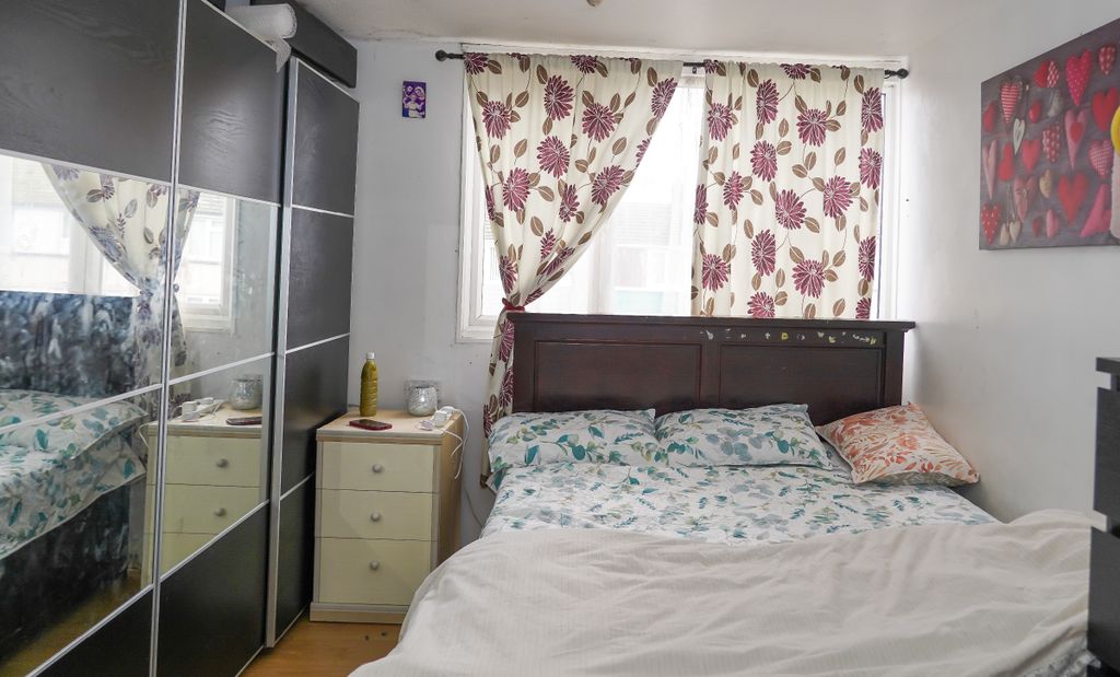 Additional image 5 of 3 bed end terrace house for saleGreat Knightleys, Basildon SS15