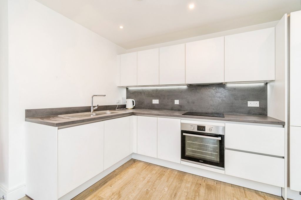 Property photo 3 of 14 Pbox-Img.Jpg