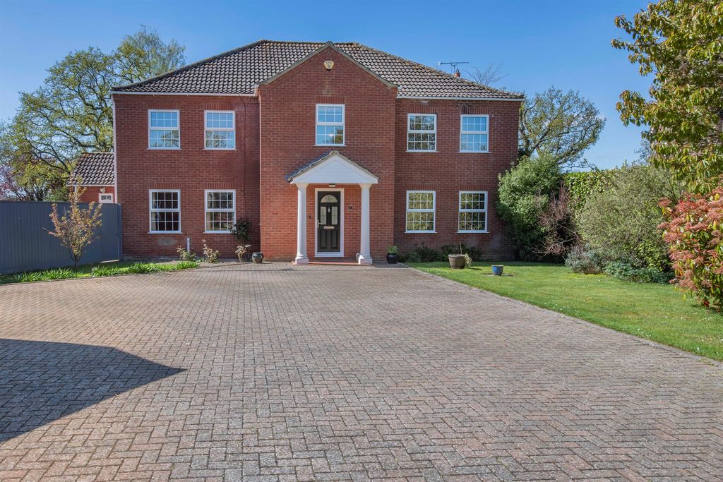 Property photo 1 of 19