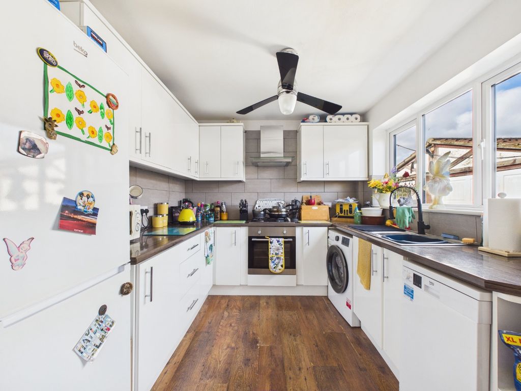 Property photo 1 of 14 4858441