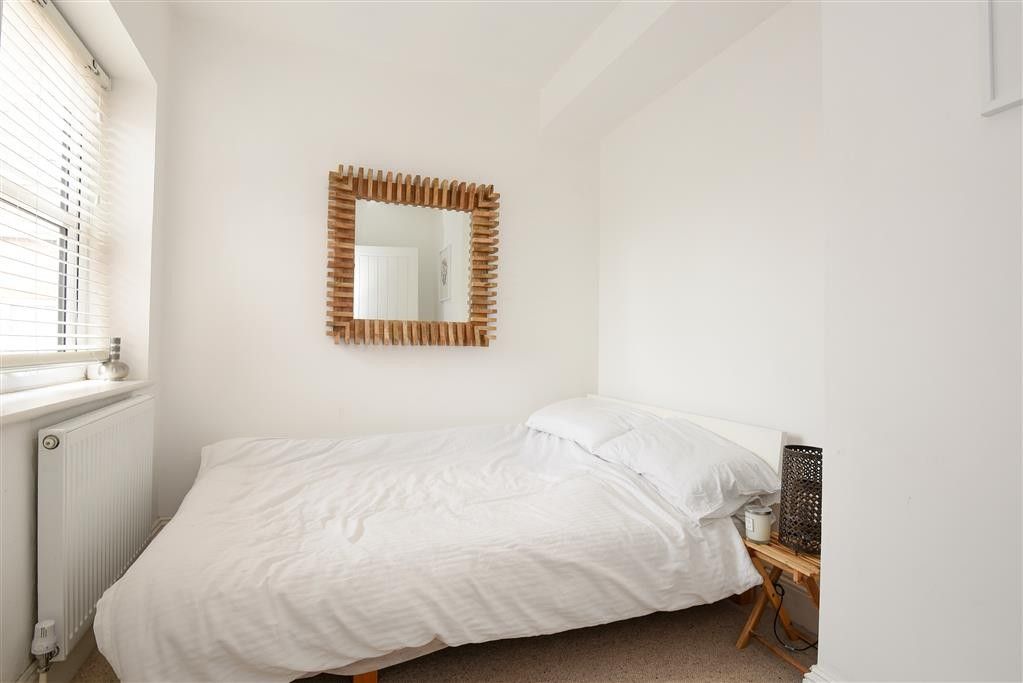 Property photo 3 of 10 Bedroom 2