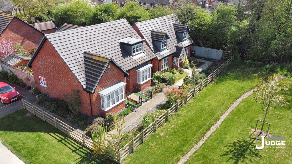 Property photo 1 of 44 Dji_0925.Jpg