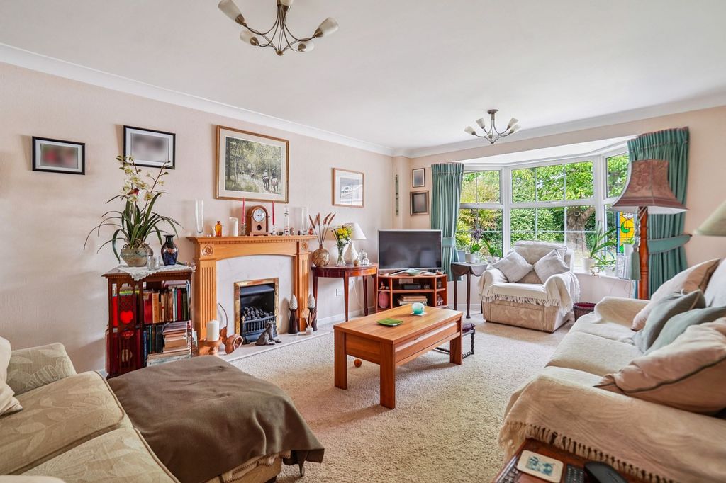 Property photo 2 of 14 Photo 8