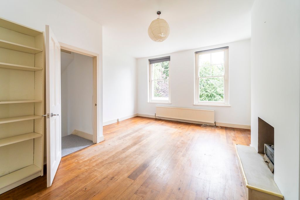 Property photo 2 of 9 Ndb06860