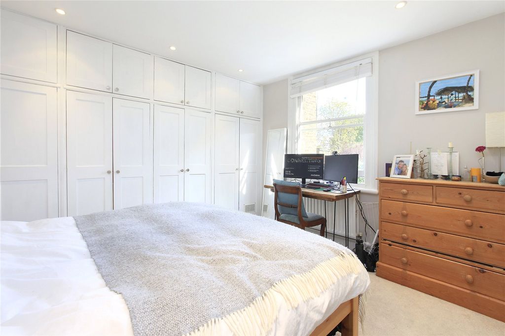 Property photo 2 of 12