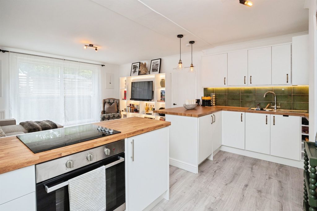 Property photo 3 of 20