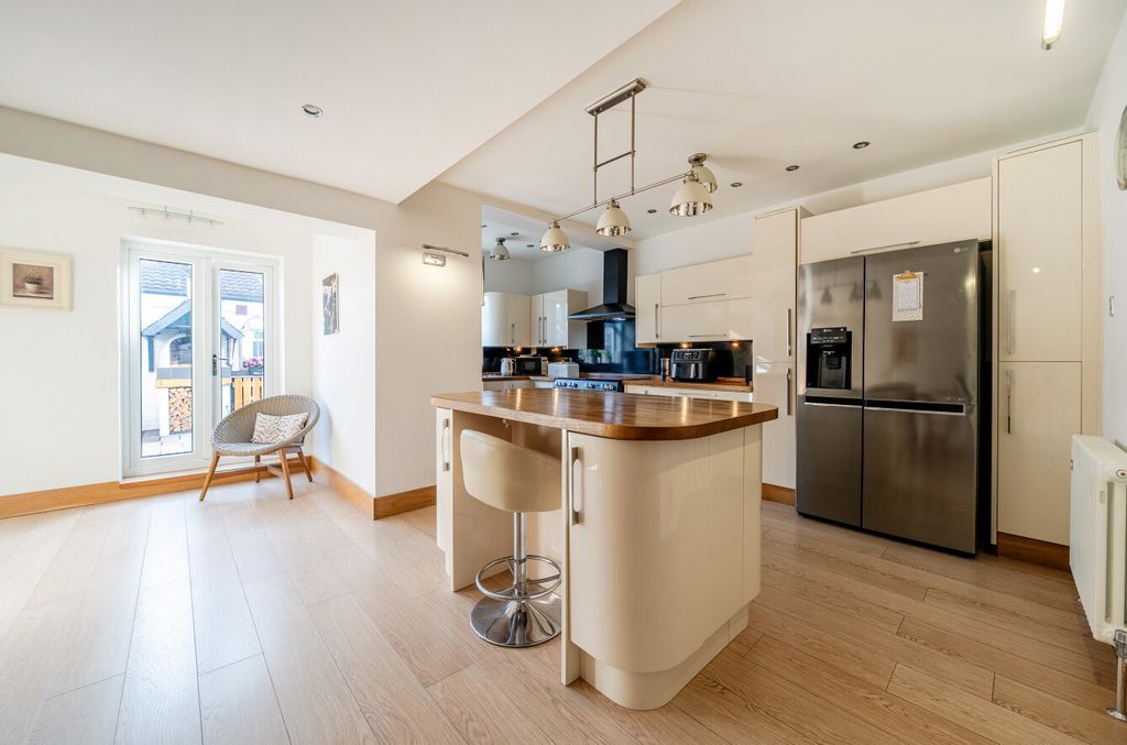 Property photo 3 of 15 1524693-16-1A0d83...
