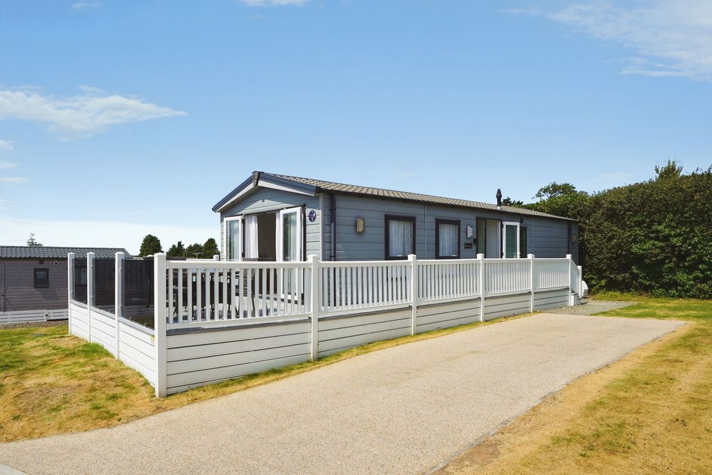 Property photo 1 of 30 Pbox-Img.Jpg