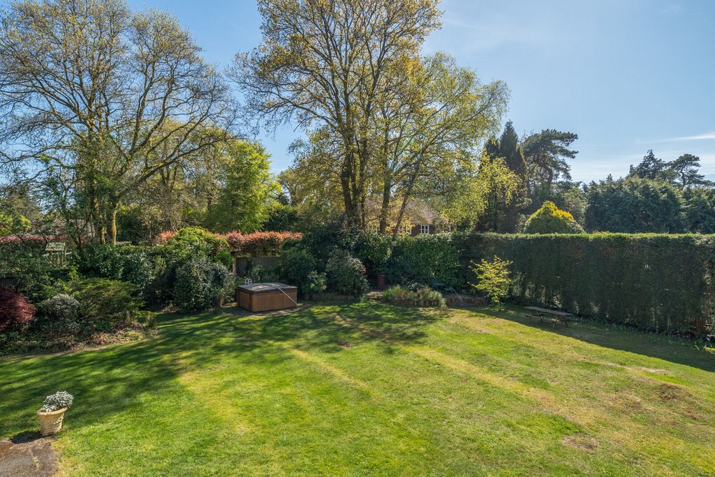 Property photo 2 of 34 1451891-8-69Eb7A5...