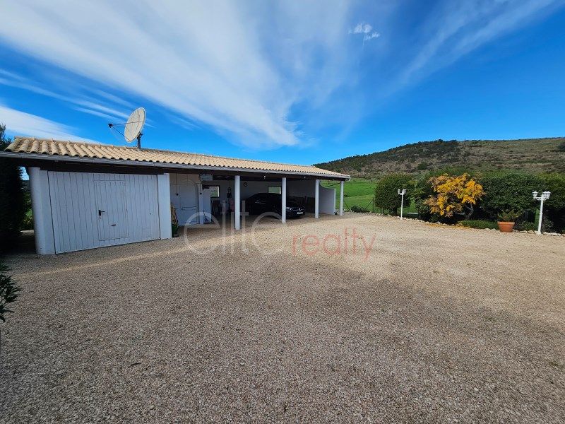 Property photo 2 of 36