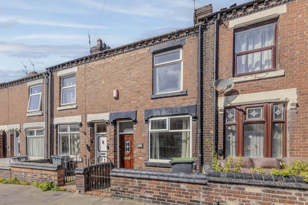 Property photo 1 of 17