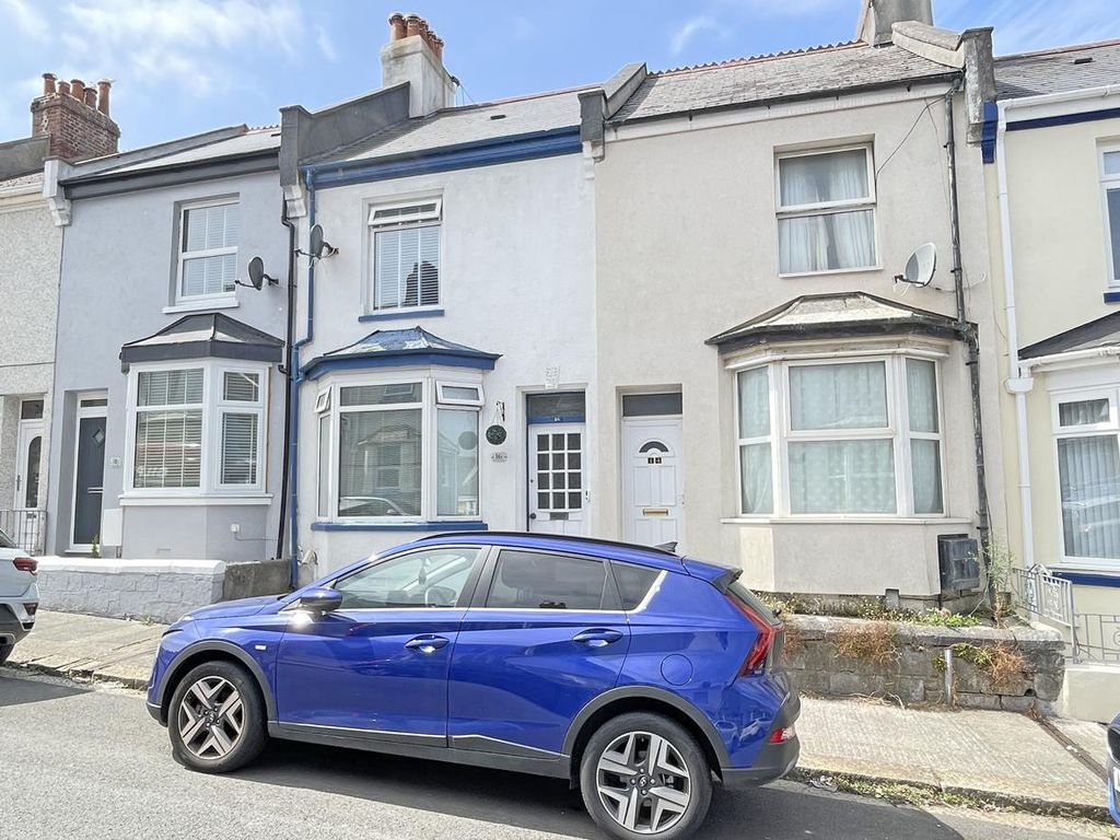 Property photo 1 of 9 Victory Street 16 - Front.Jpg
