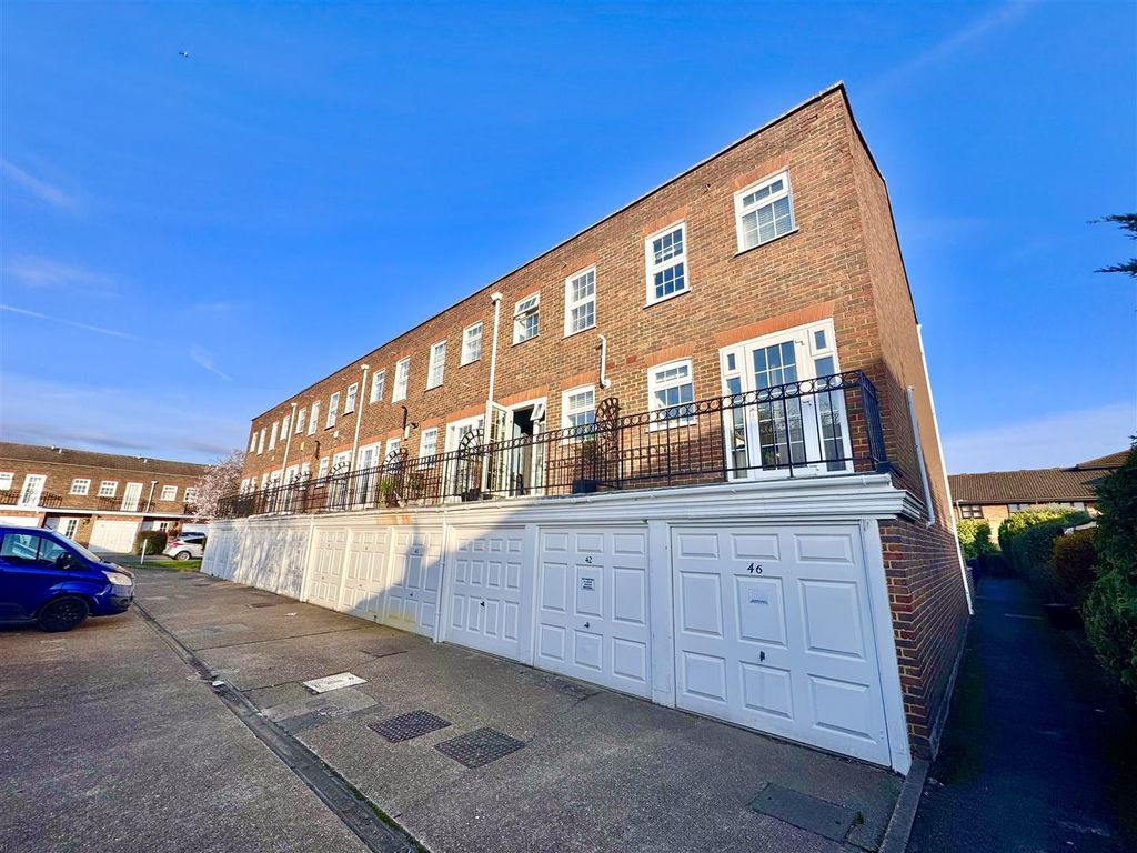 2 bed maisonette for saleRegency Way, Bexleyheath DA6