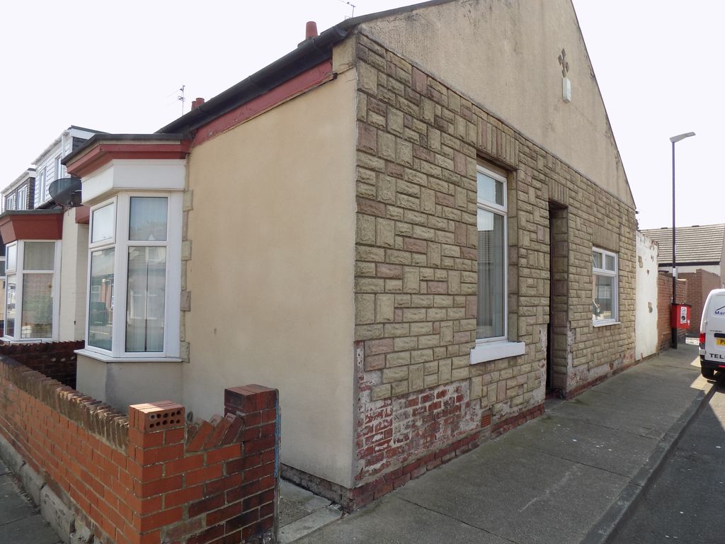 Property photo 1 of 12