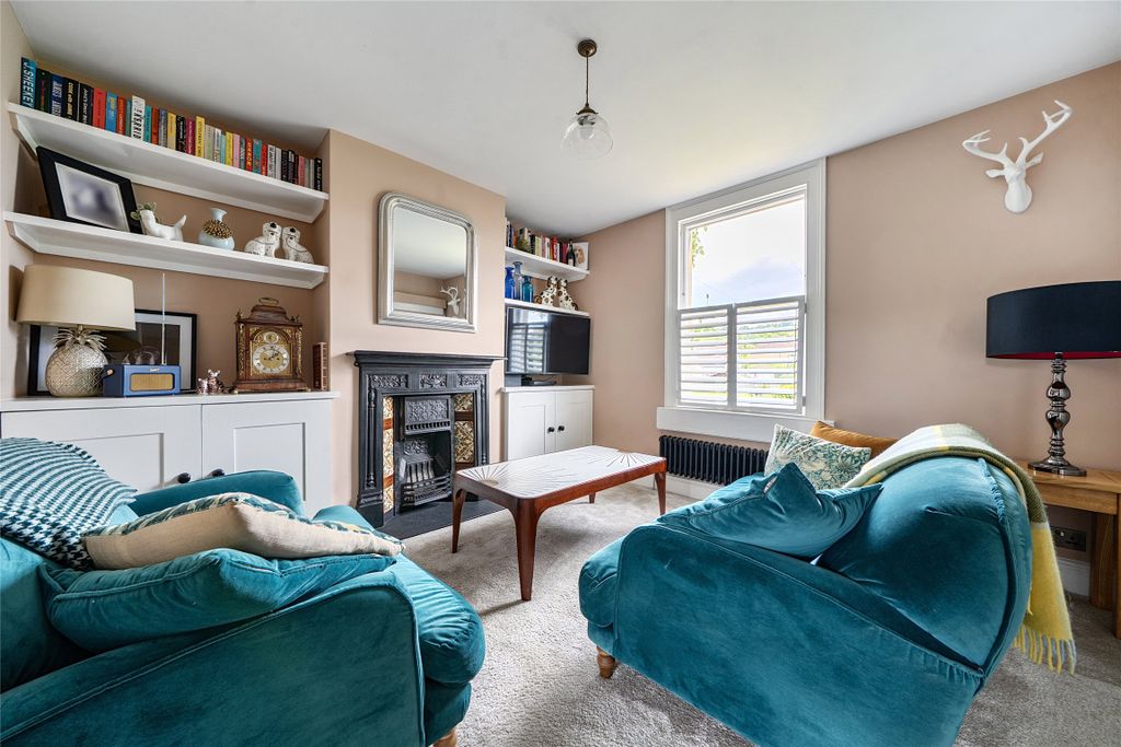 Property photo 3 of 20 Sitting Room