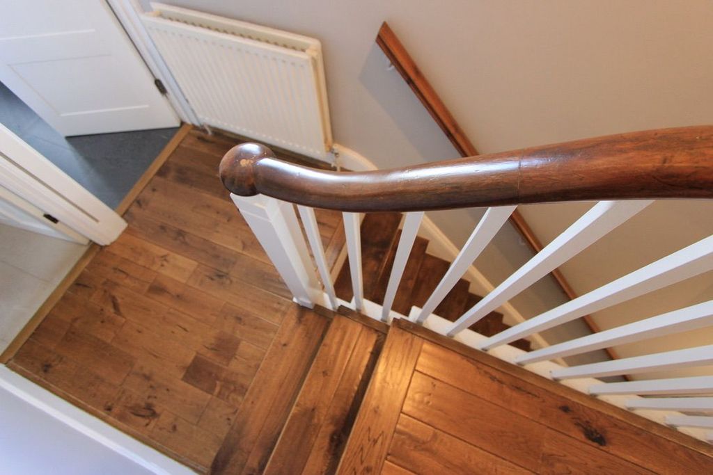 Property photo 2 of 25