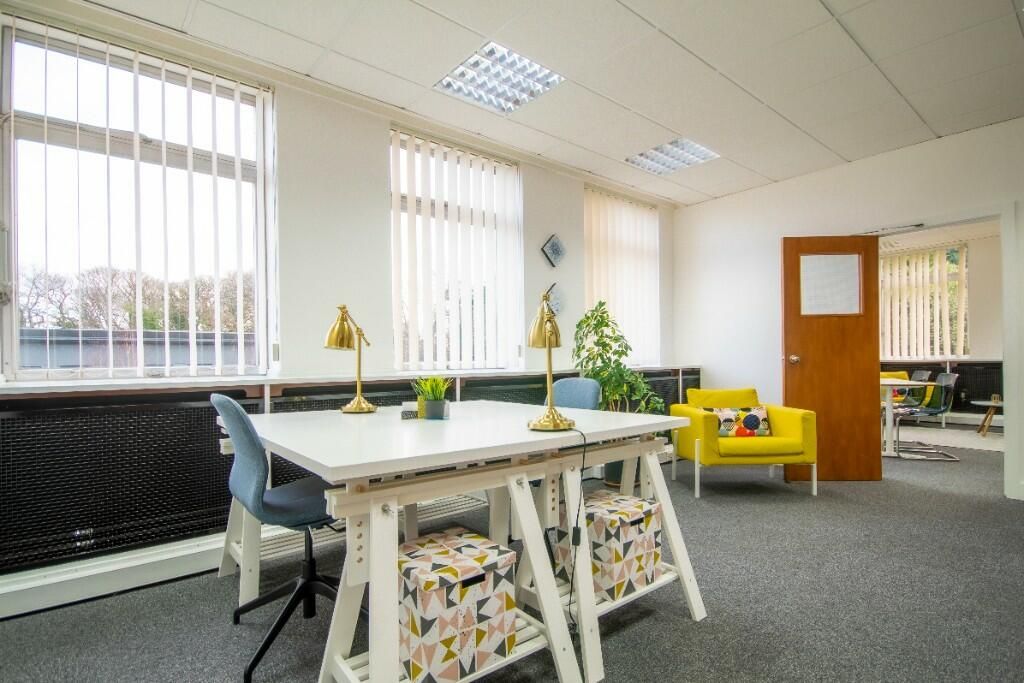 Property photo 2 of 88 Office