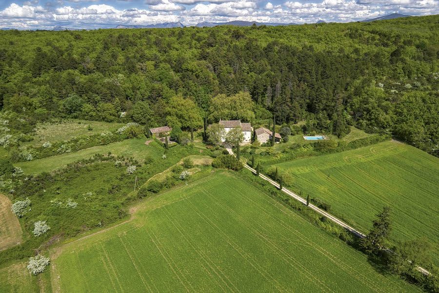 Property photo 1 of 30