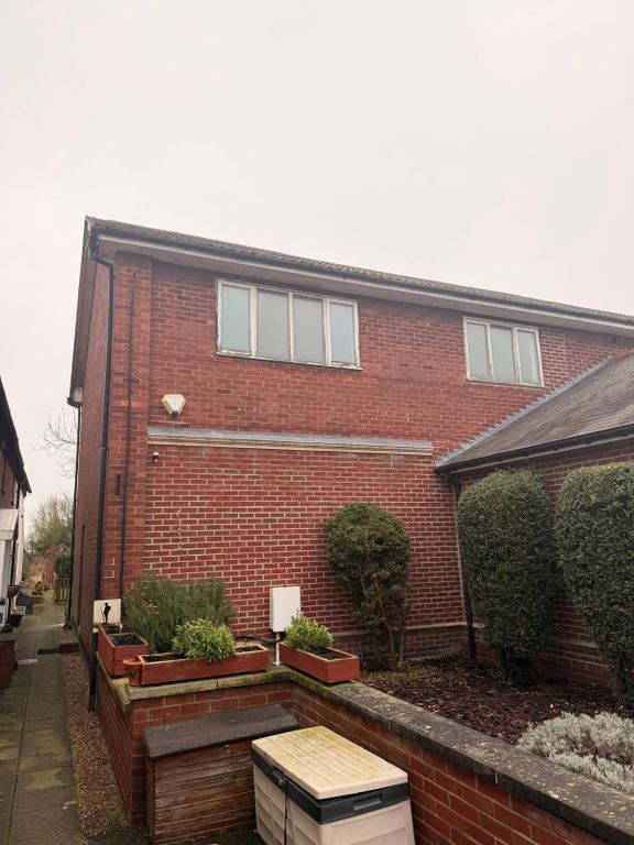 Property photo 1 of 10 External