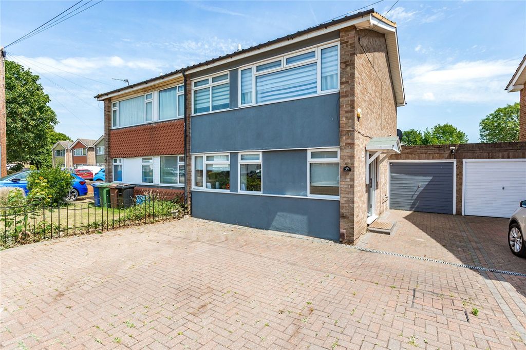 Property photo 1 of 17 Front