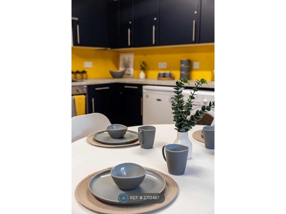 Property photo 1 of 35