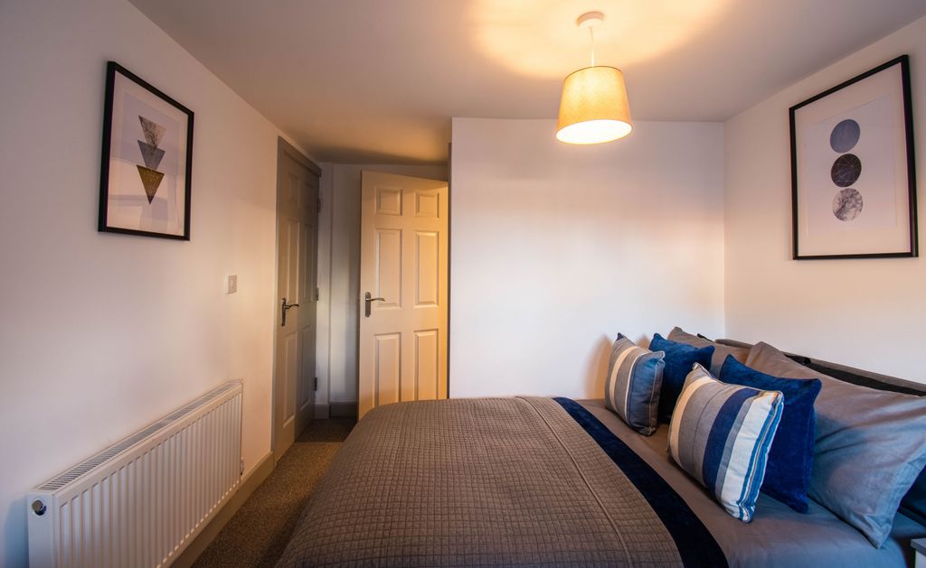 Property photo 2 of 11 Gallery