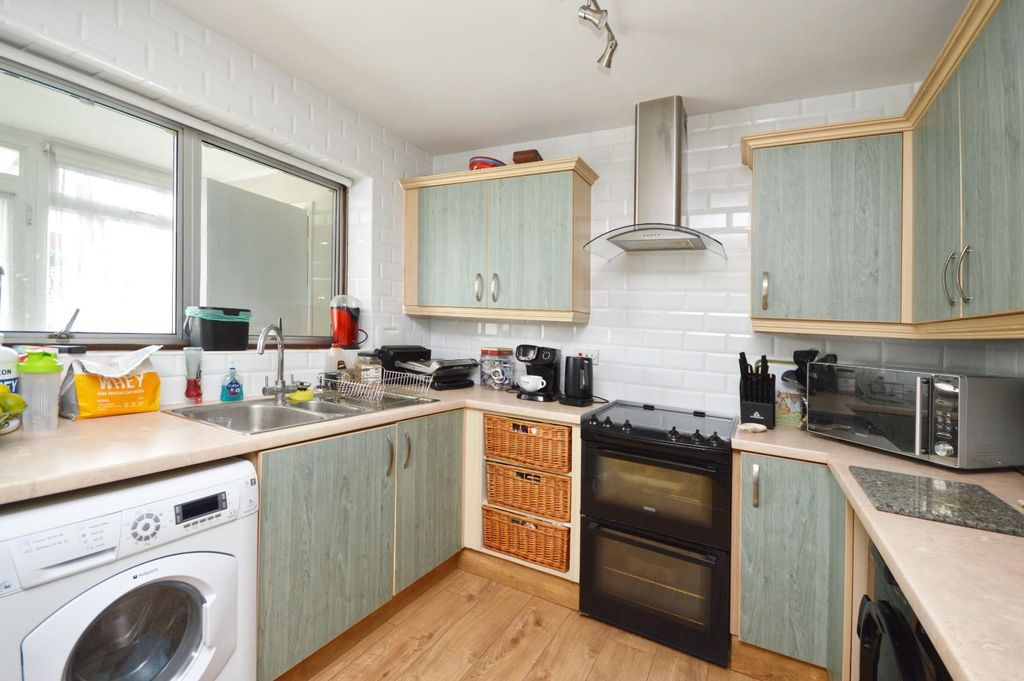 Property photo 2 of 17 Kitchen/Dining Room