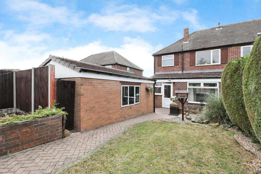 Property photo 2 of 17 Photo