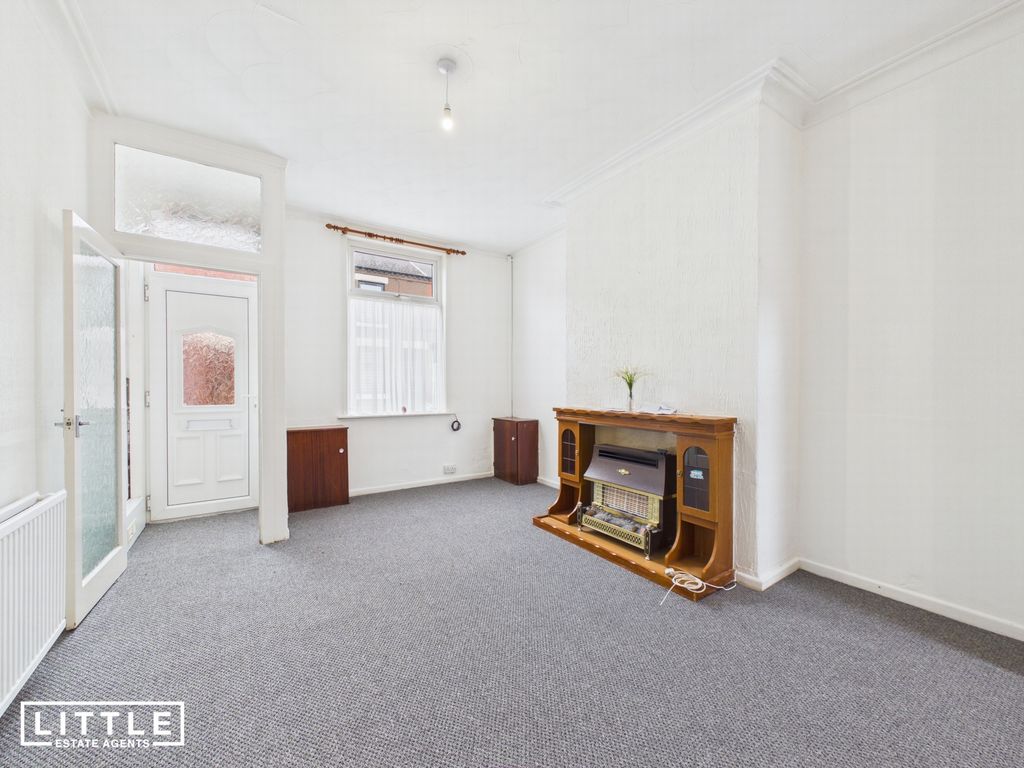 Property photo 3 of 17 Photo 7