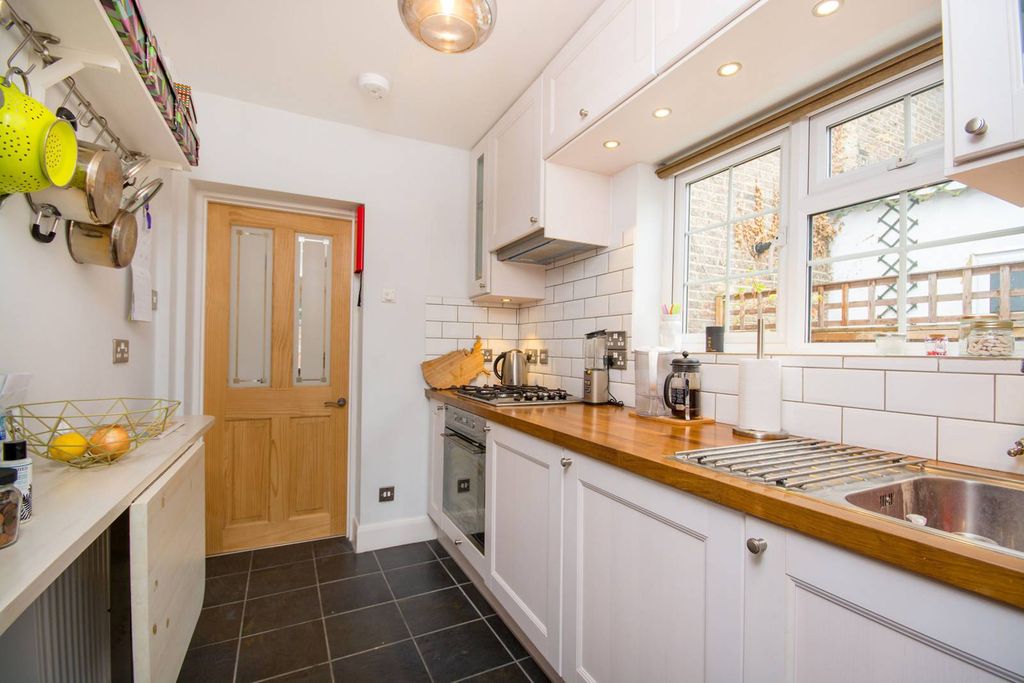 Property photo 3 of 15
