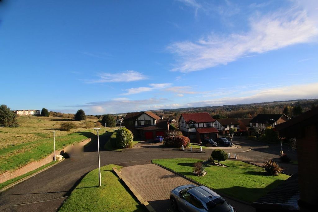 Property photo 3 of 39